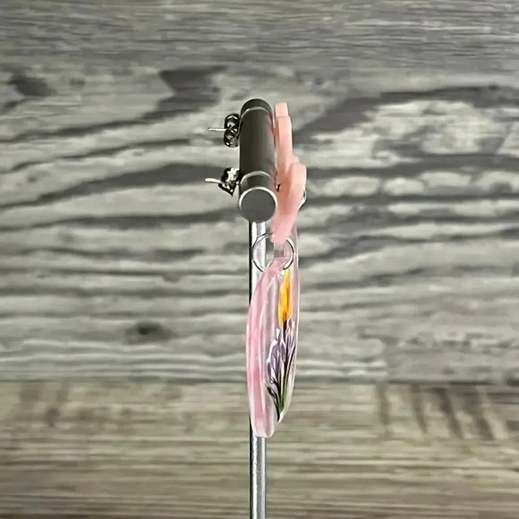 Floral Acrylic Heart Drop Earrings - Picture 3 of 8